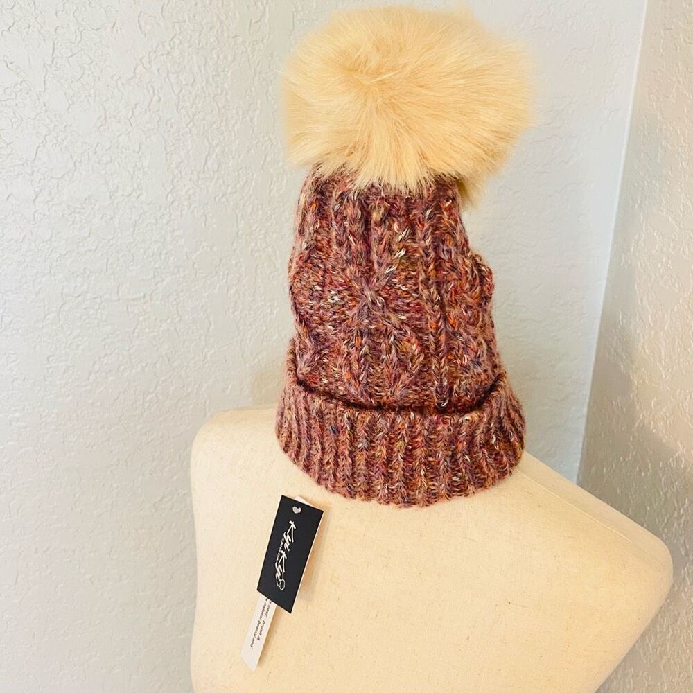 Kyi Kyi Faux Fur Pompom Classic Wool Beanie Hat, Natural/Cream, One Size, Nwt — image 5 of 8
